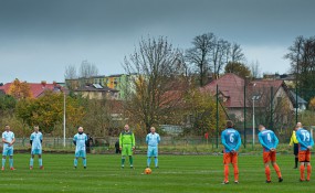  Foto z meczu Stowarzyszenia Victoria Sianów z Oldbojami Iskry Białogard